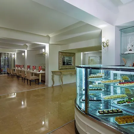 Bellis Deluxe & Heated For Winter Aqua Park Szálloda 5*